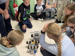 Rok szkolny 2025-2026 - 12.  Warsztaty robotyczne dla klas czwartych